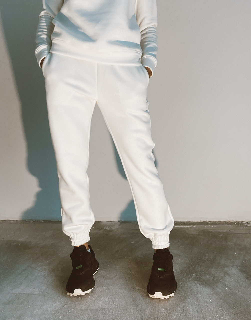 SPODNIE •LESS IS MORE • CREAM