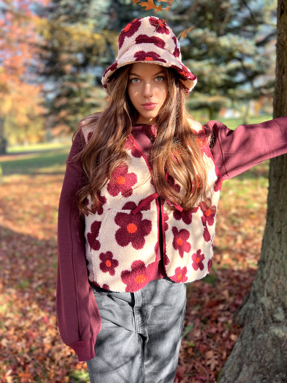 Kapelusz - Burgundy Flowers