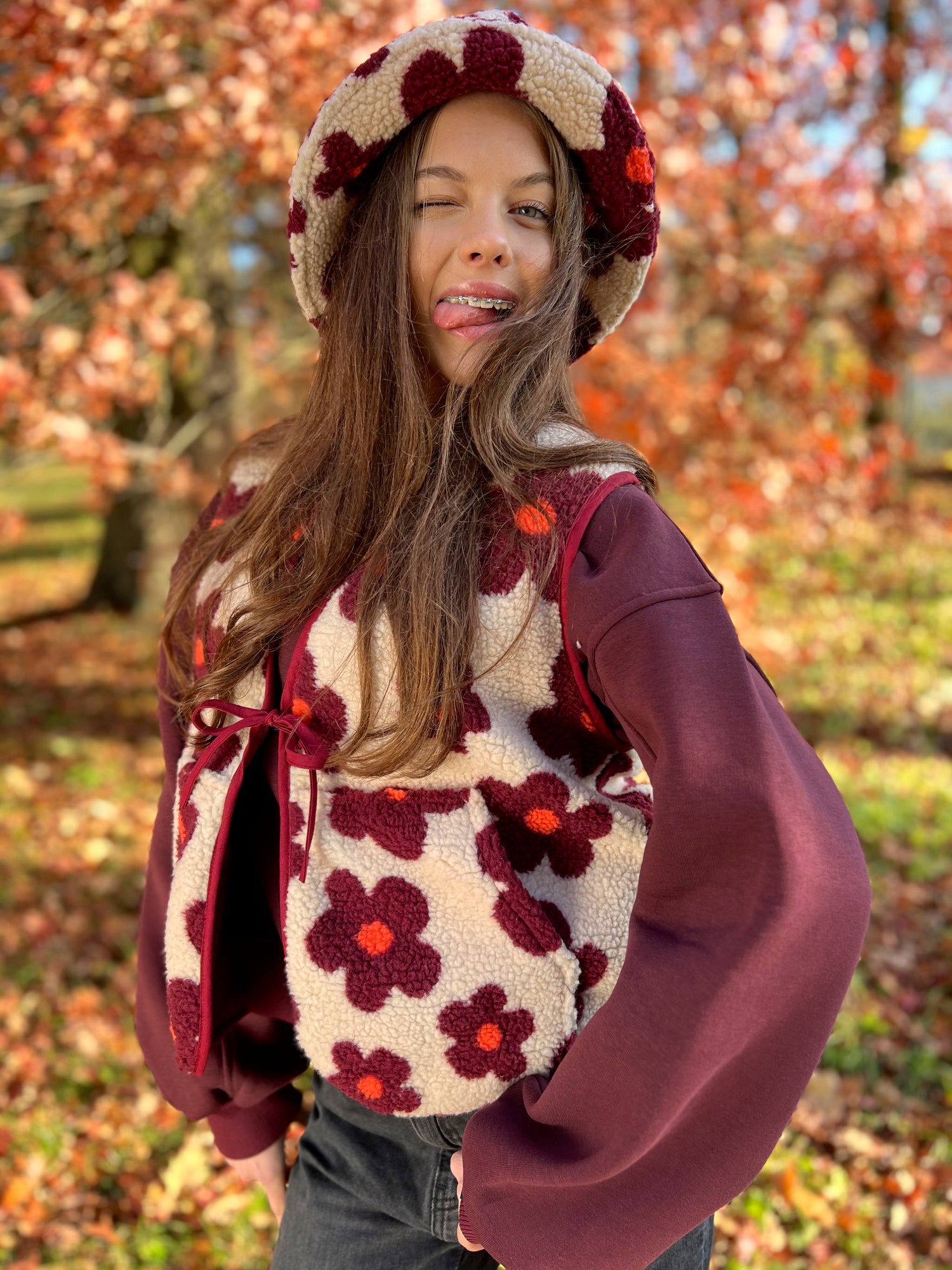 Kamizelka Luisa - Burgundy Flowers